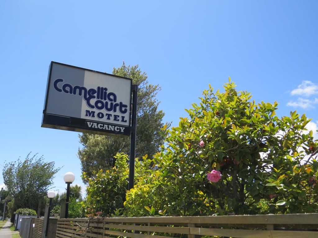 Camellia Court Family Motel Taupomeer Buitenkant foto