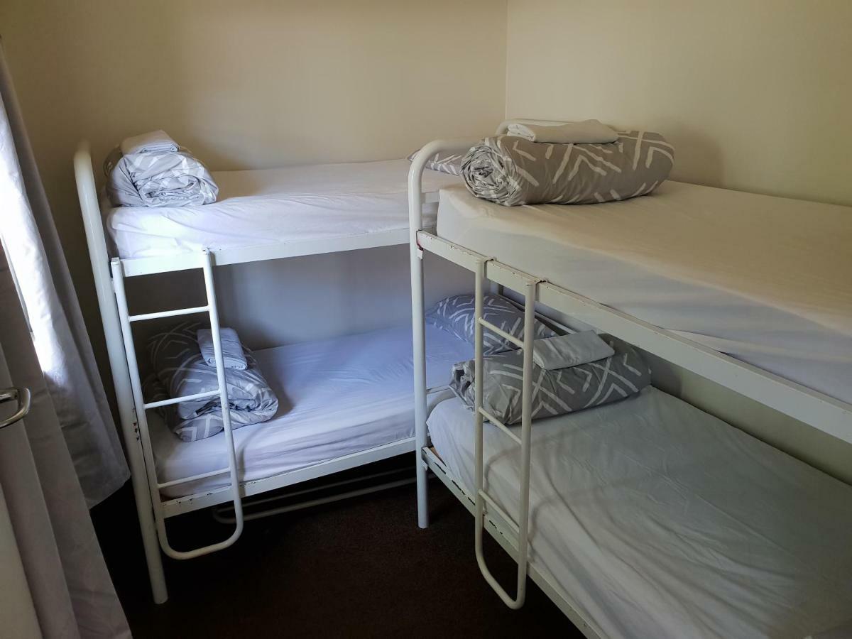 Camellia Court Family Motel Taupomeer Kamer foto