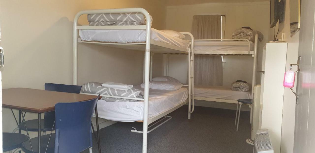 Camellia Court Family Motel Taupomeer Kamer foto